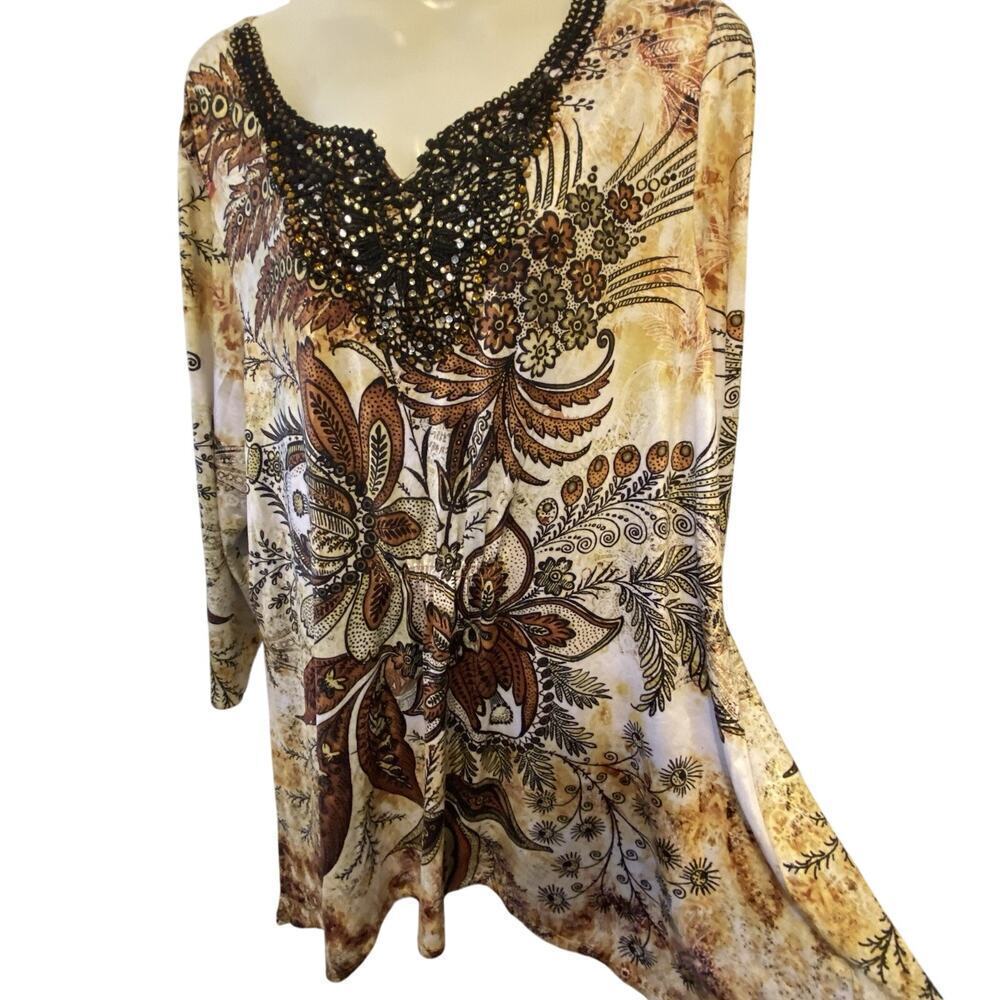 New Simply Emma Women 1X Shark Hem 3/4 Sleeve Floral Black Natural Boho Artsy